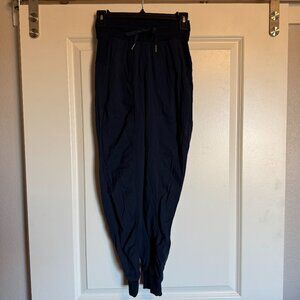 lululemon joggers